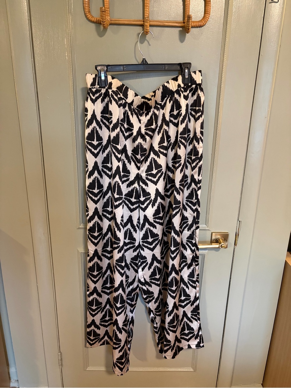 Halogen Black and White Abstract Geometric Wide-Leg Pants